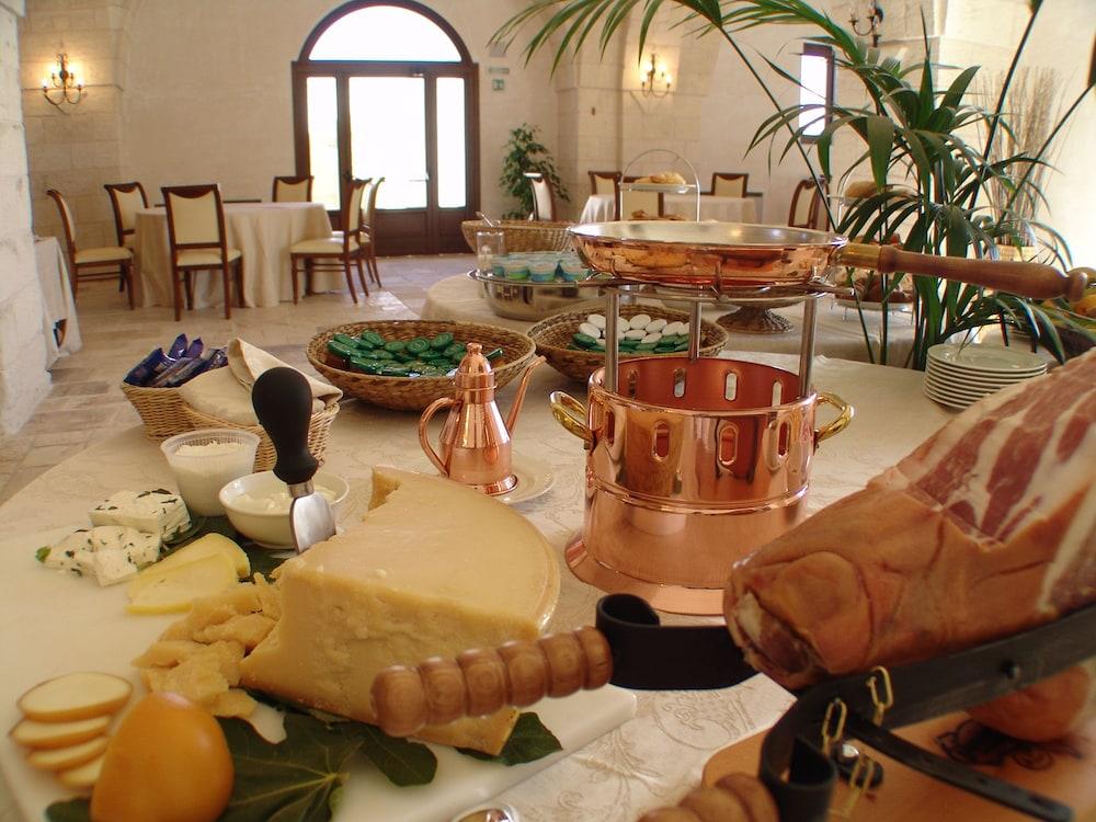 Masseria Donnaloia Hotel