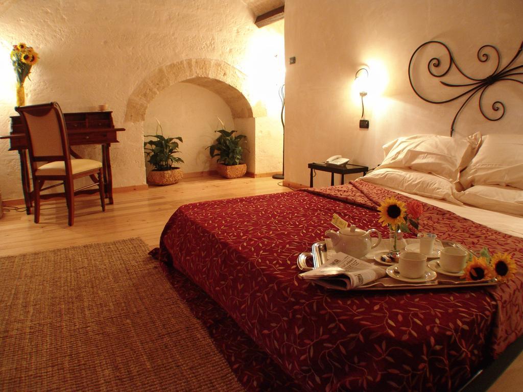 Masseria Fortificata Donnaloia Hotel