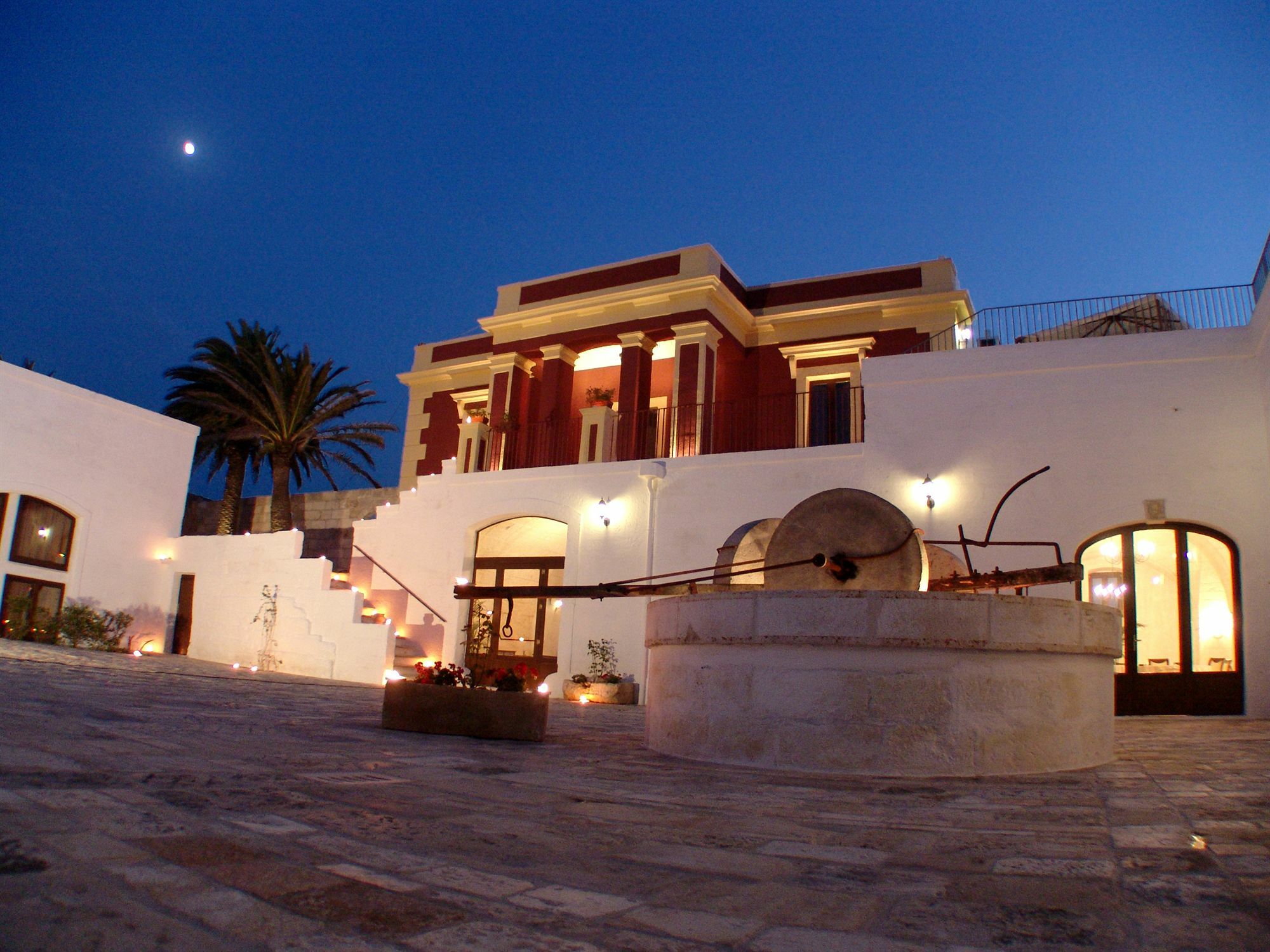 Masseria Fortificata Donnaloia Hotel 5*